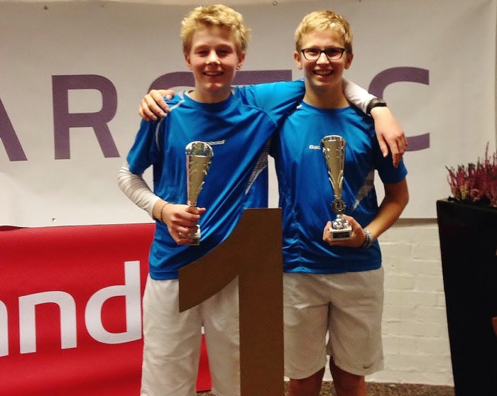 ITF Junior Mauritius: Oskar og Carl Emil gør store fremskridt