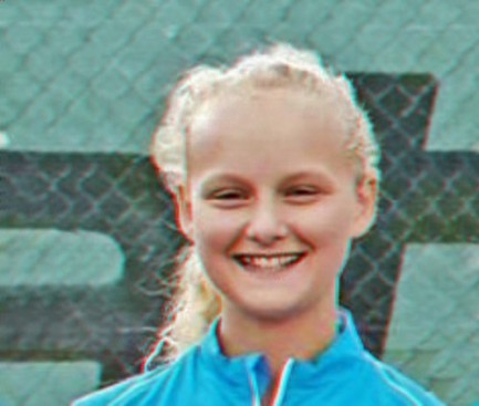 TE Copenhagen U16: Ida Hasselbalch tager guld i double og er videre til singlefinalen.