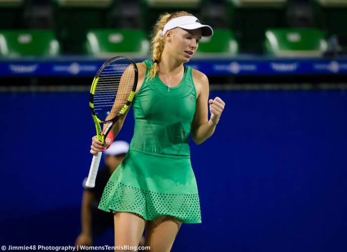 WTA Hong Kong 2016:  Caroline Wozniacki koldstartede godt