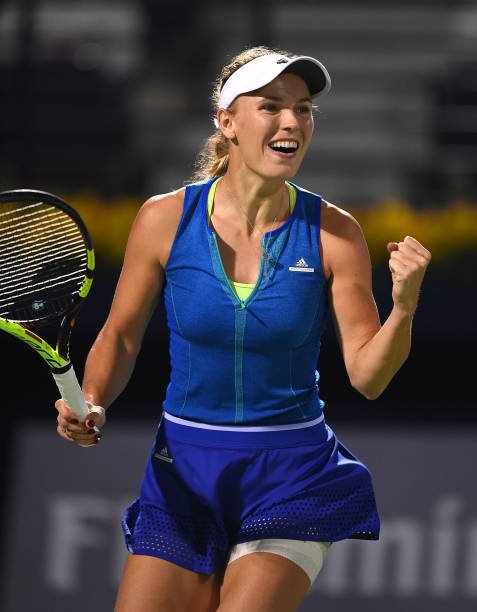 WTA Dubai 2017: Wozniacki gjorde kort proces og sendte CiCi ud