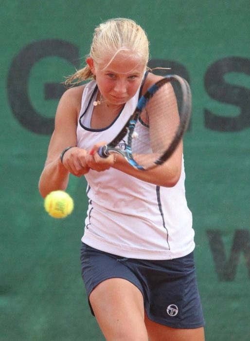 ITF Junior Wels: Clara Tauson i semifinale i både single og double efter storspil