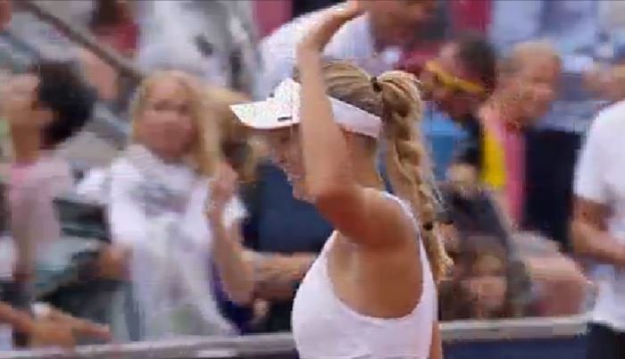 WTA Båstad: Wozniacki vinder igen et tresæts drama