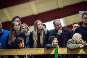 Tilskuere ved herrernes guldkamp mellem KB og HIK indendørs 2018