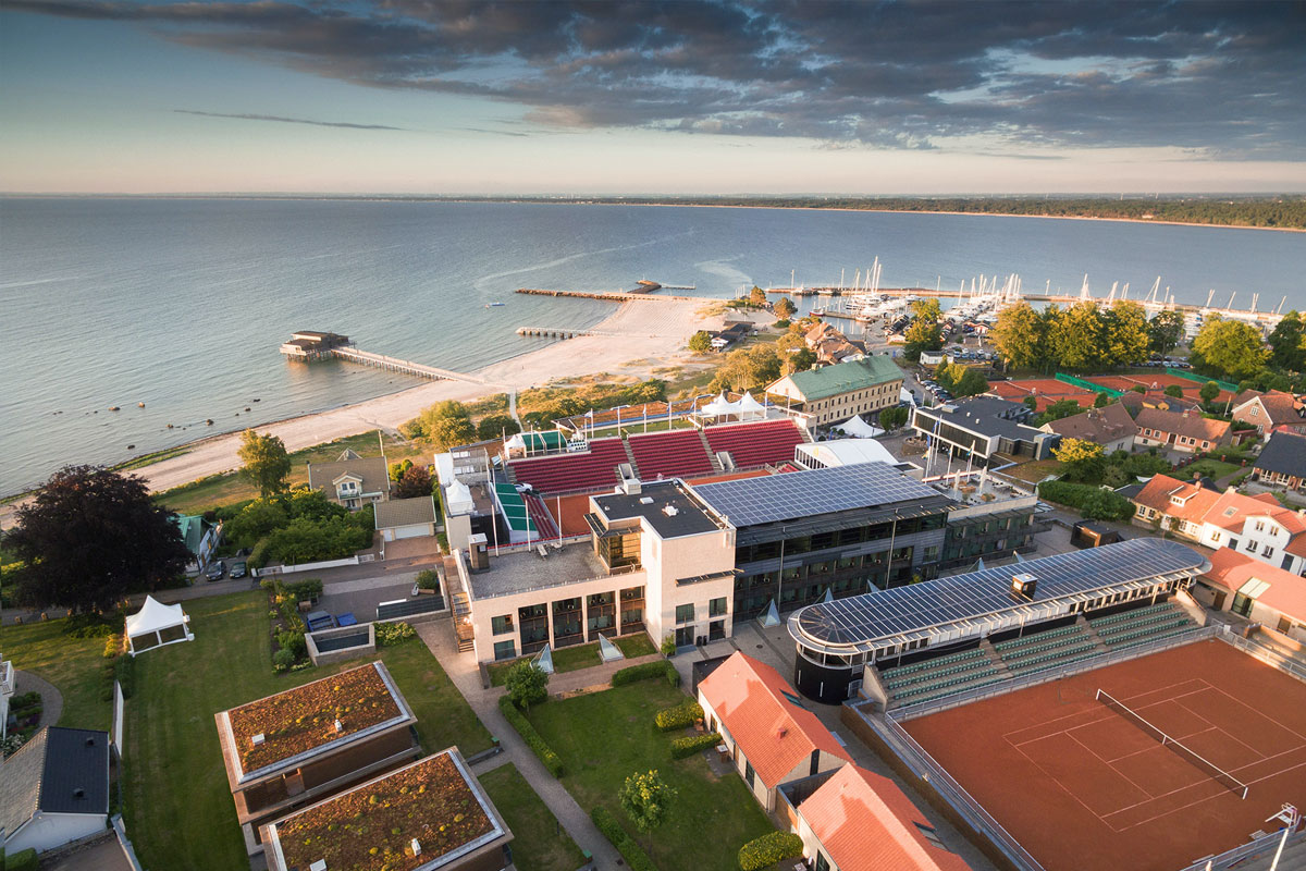 Hotel Skansen har 6 imponerende tennisgrusbaner og bruges til Swedish Open.