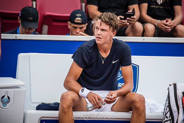 Masters Miami: Låst ryg tvang Holger Rune til at opgive efter 1 sæt i kvalifikation